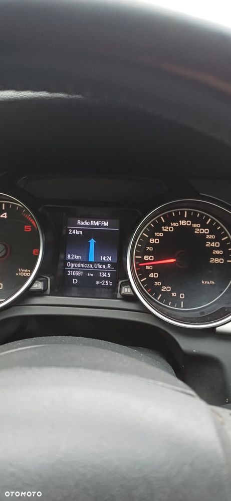 Audi A5 Coupé 2.7 TDI Multitronic - 11