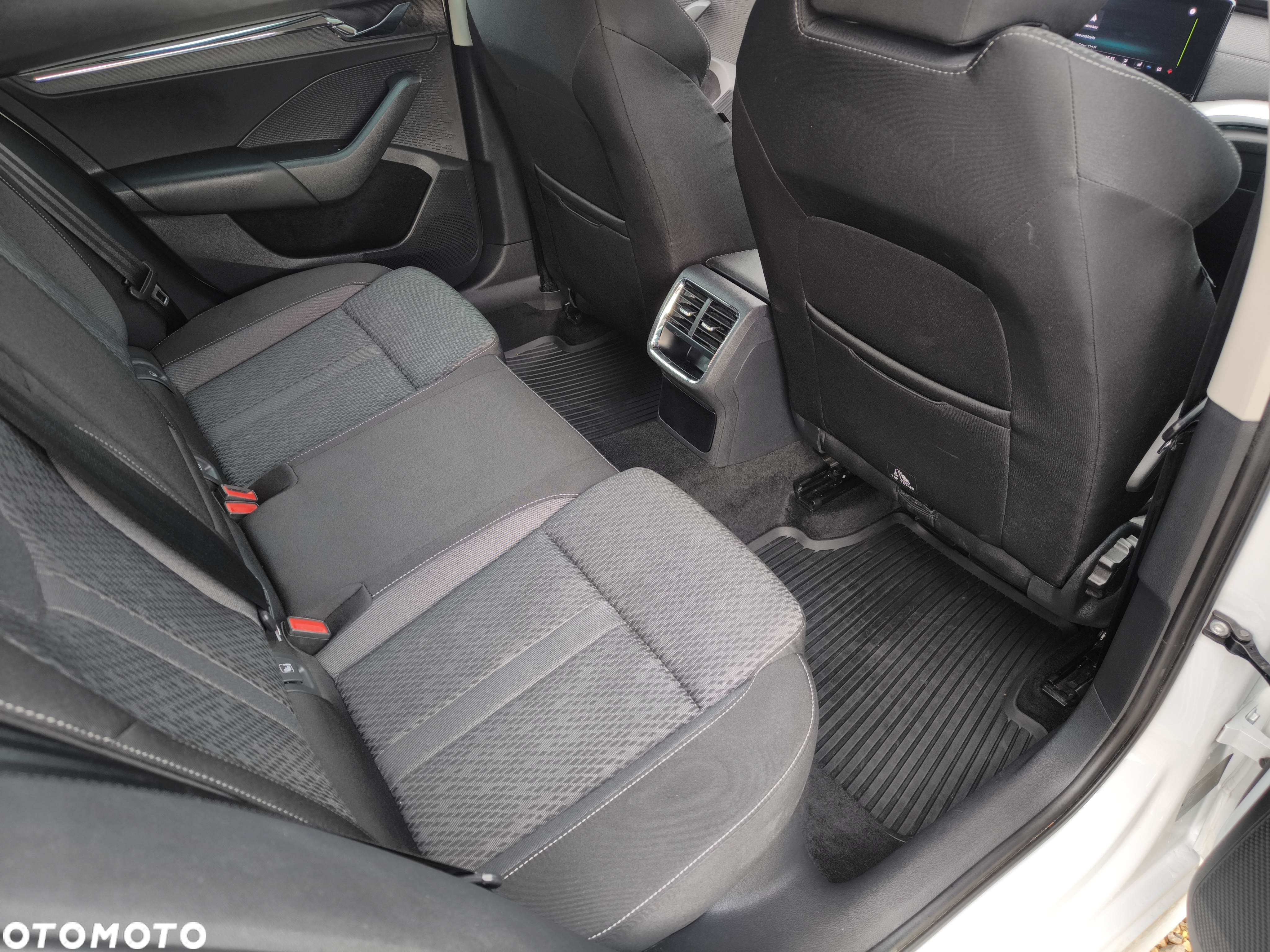 Skoda Octavia 2.0 TDI Style DSG - 12
