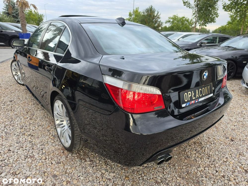 BMW Seria 5 550i - 9