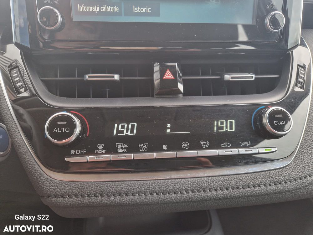 Toyota Corolla 1.8 HSD Eco - 18