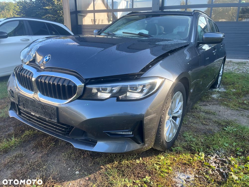 BMW Seria 3 318d Touring Sport Line - 1