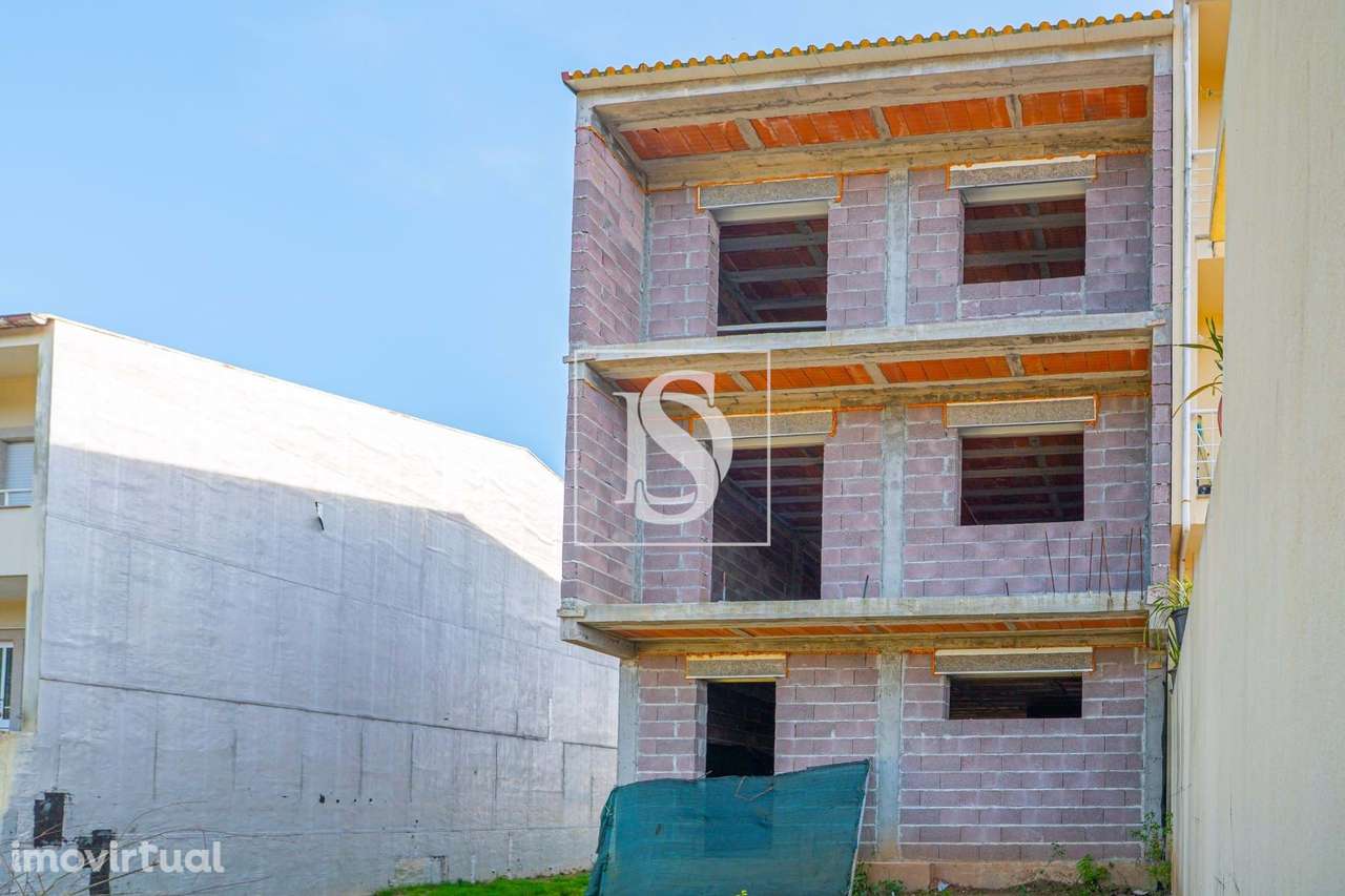 Moradia T3 por terminar | Elevado potencial de investimento - Grande imagem: 3/35