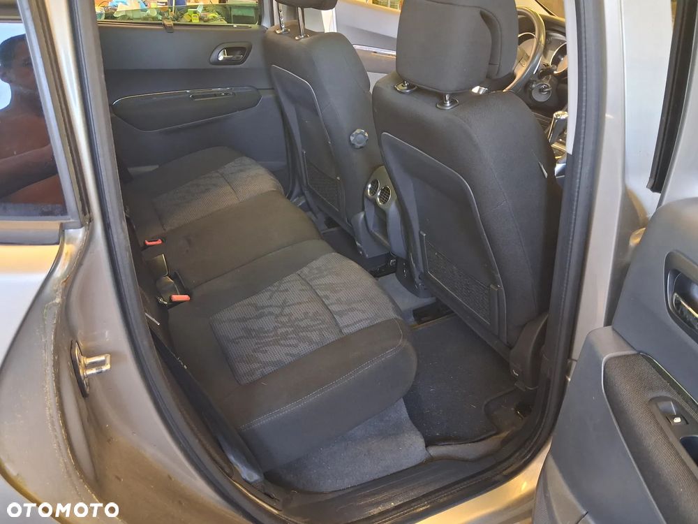 Peugeot 3008 - 17