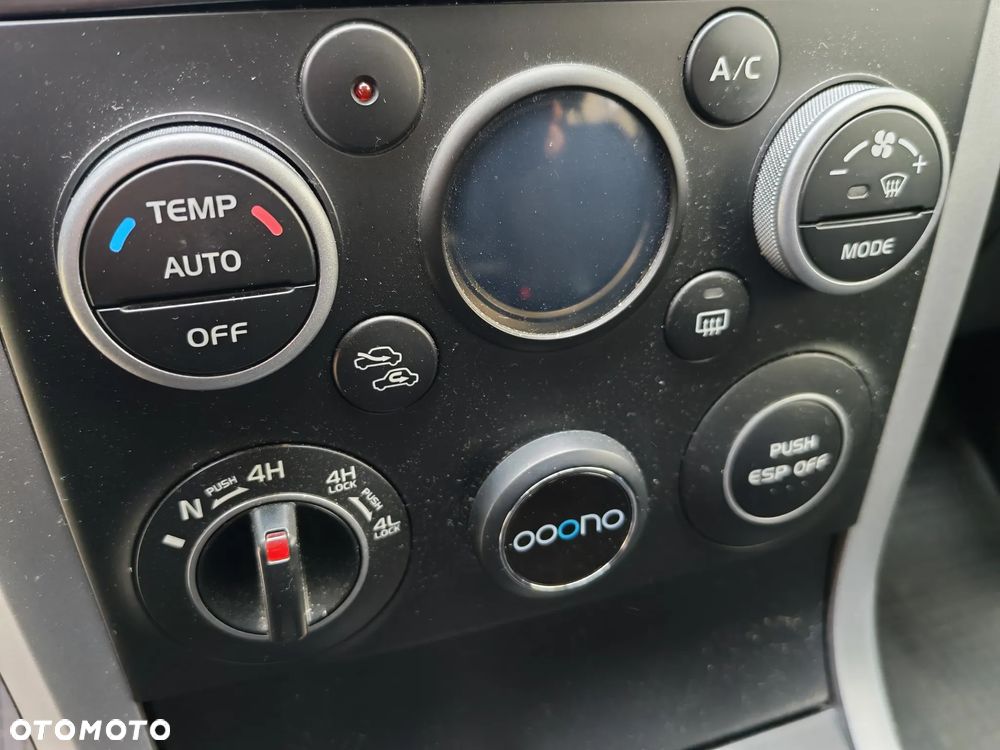 Suzuki Grand Vitara 2.4 Premium - 10