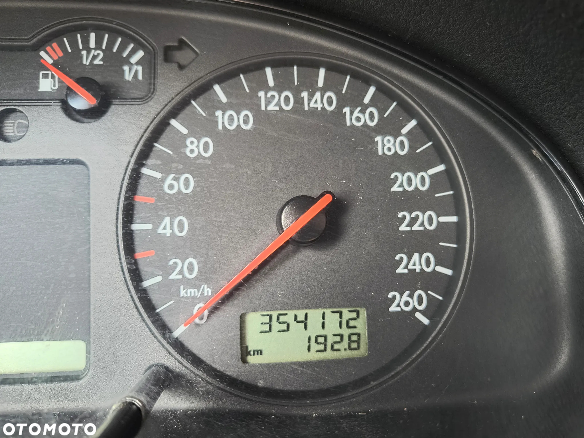 Volkswagen Passat - 39