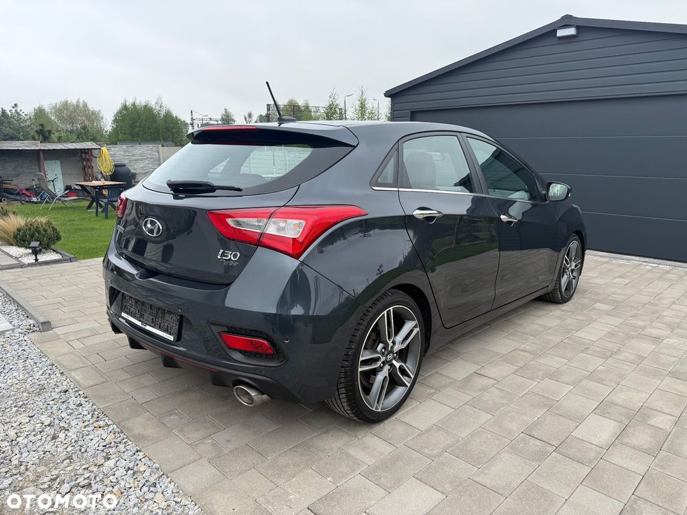 Hyundai i30 1.6 T GDI Turbo - 4