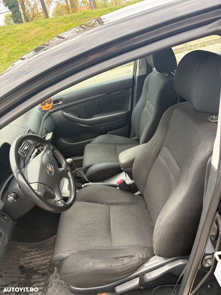 Toyota Avensis 2.0 Sedan Executive - 6