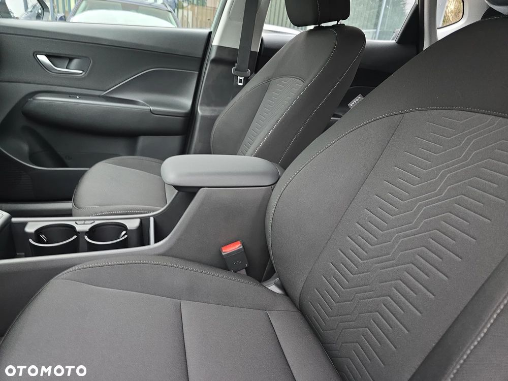 Hyundai Kona 1.6 GDI Hybrid Executive DCT - 23