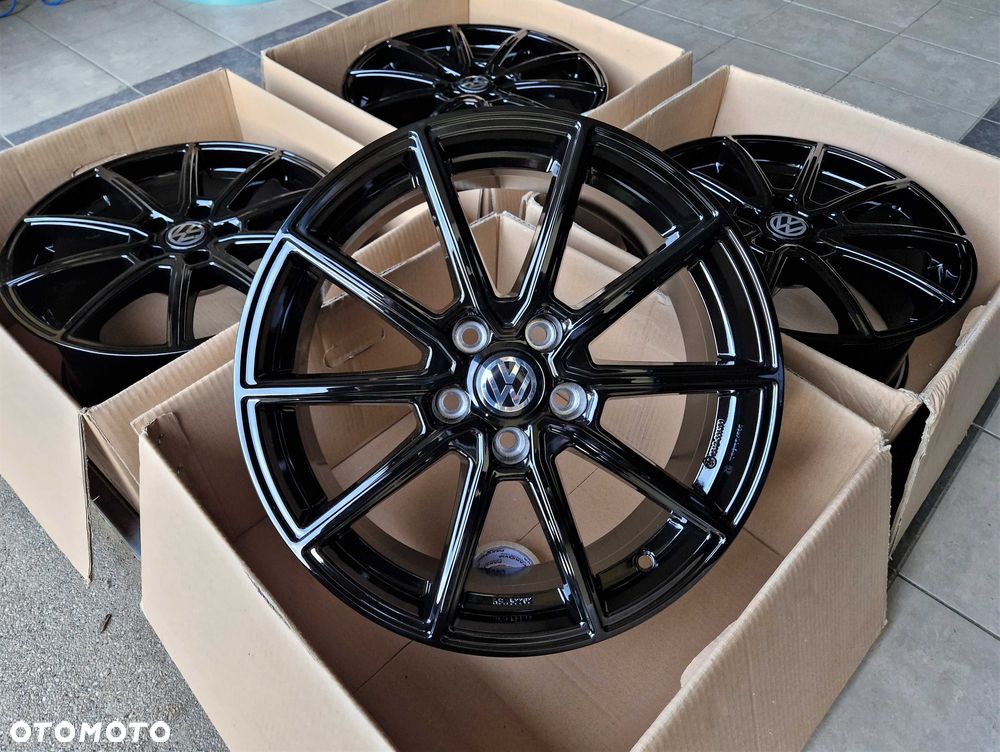 Alufelgi 17 5x112 VW Golf Passat Jetta Touran Caddy T-Roc Czarne 705# - 2