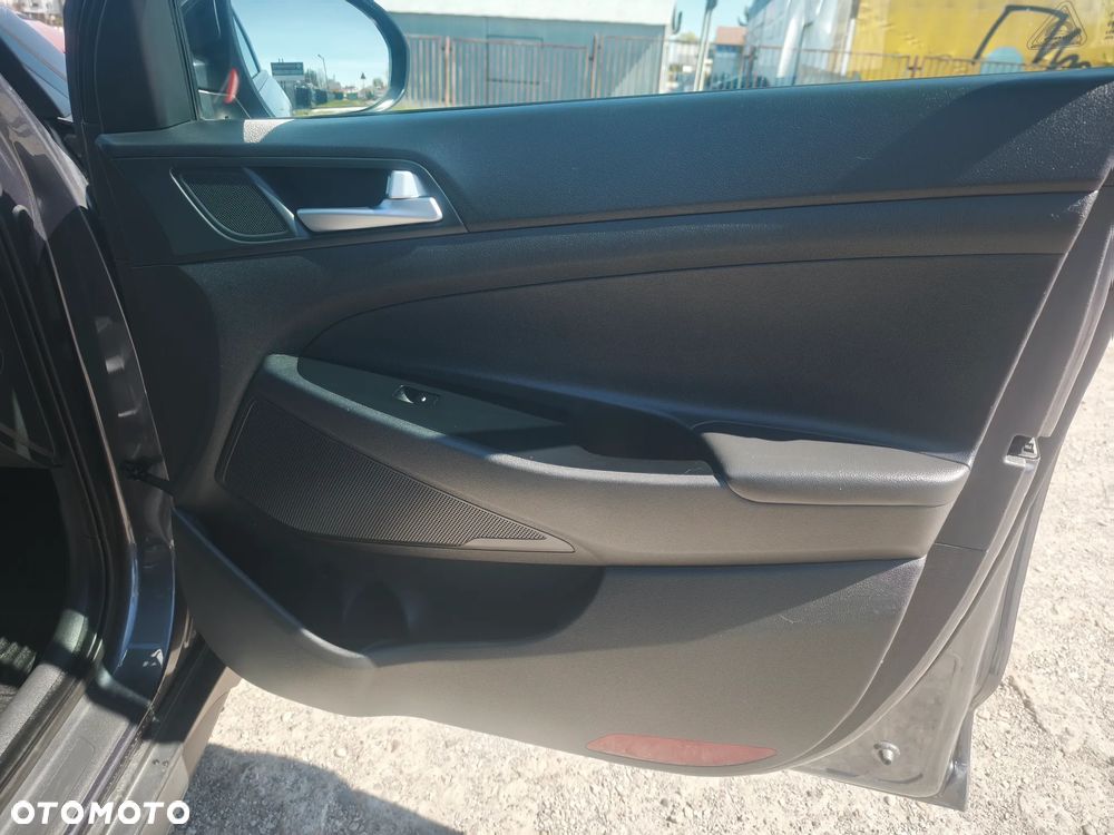 Hyundai Tucson 1.6 GDi 2WD Premium - 23