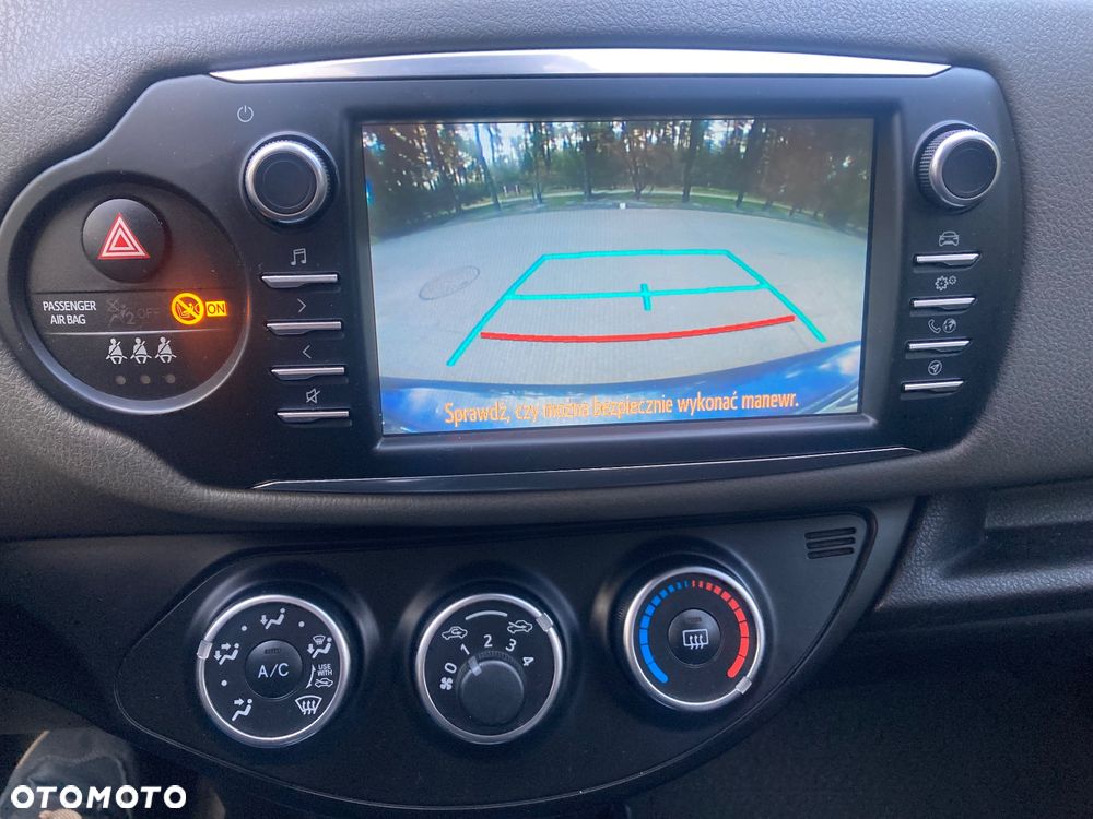 Toyota Yaris 1.5 Premium - 30