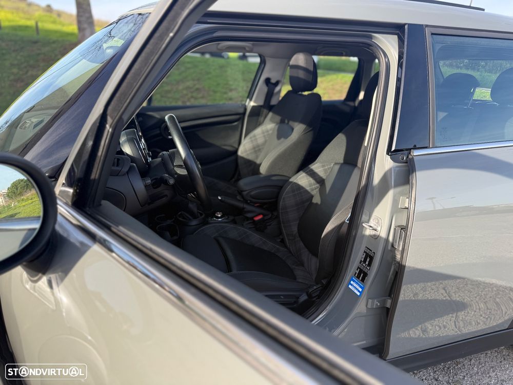 MINI 5 Portas Cooper D - 16