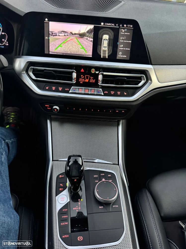 BMW 330 e Pack M Auto - 26