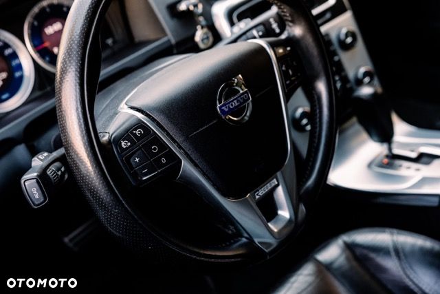 Volvo V60 D3 Geartronic R-Design - 18