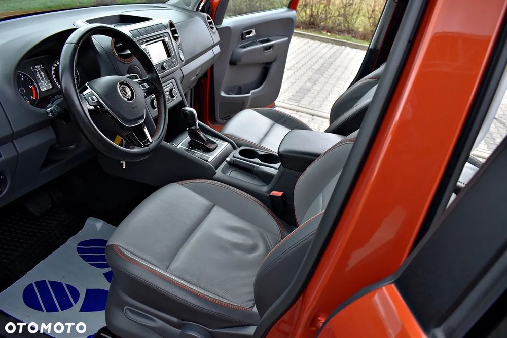 Volkswagen Amarok 2.0 BiTDI Autm Canyon - 32