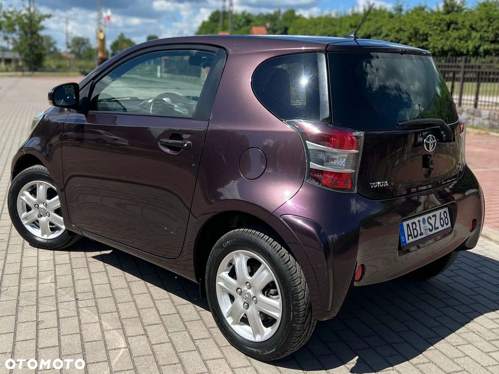 Toyota iQ 1.0 - 4