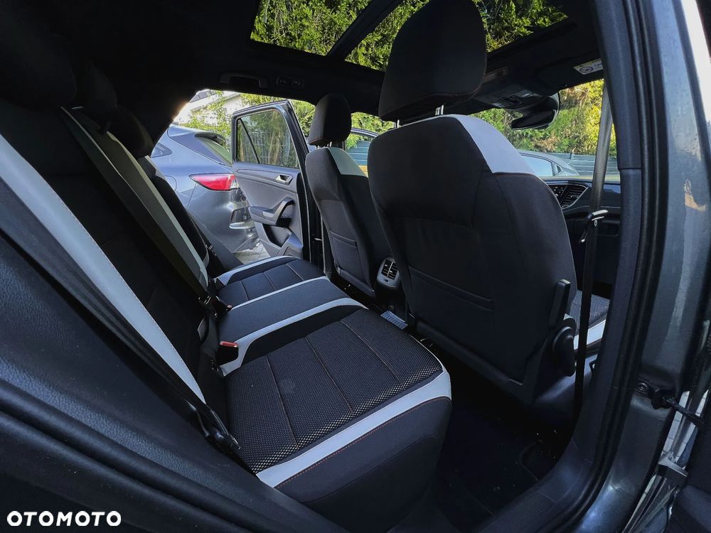 Volkswagen T-Roc 1.5 TSI OPF Style - 18