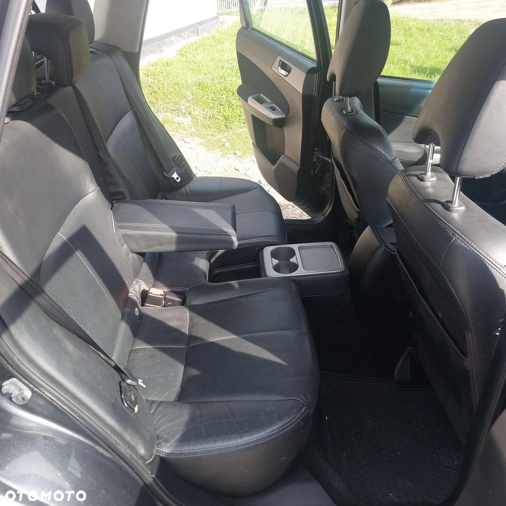 Subaru Forester 2.0D XE 000 Euro5 - 10