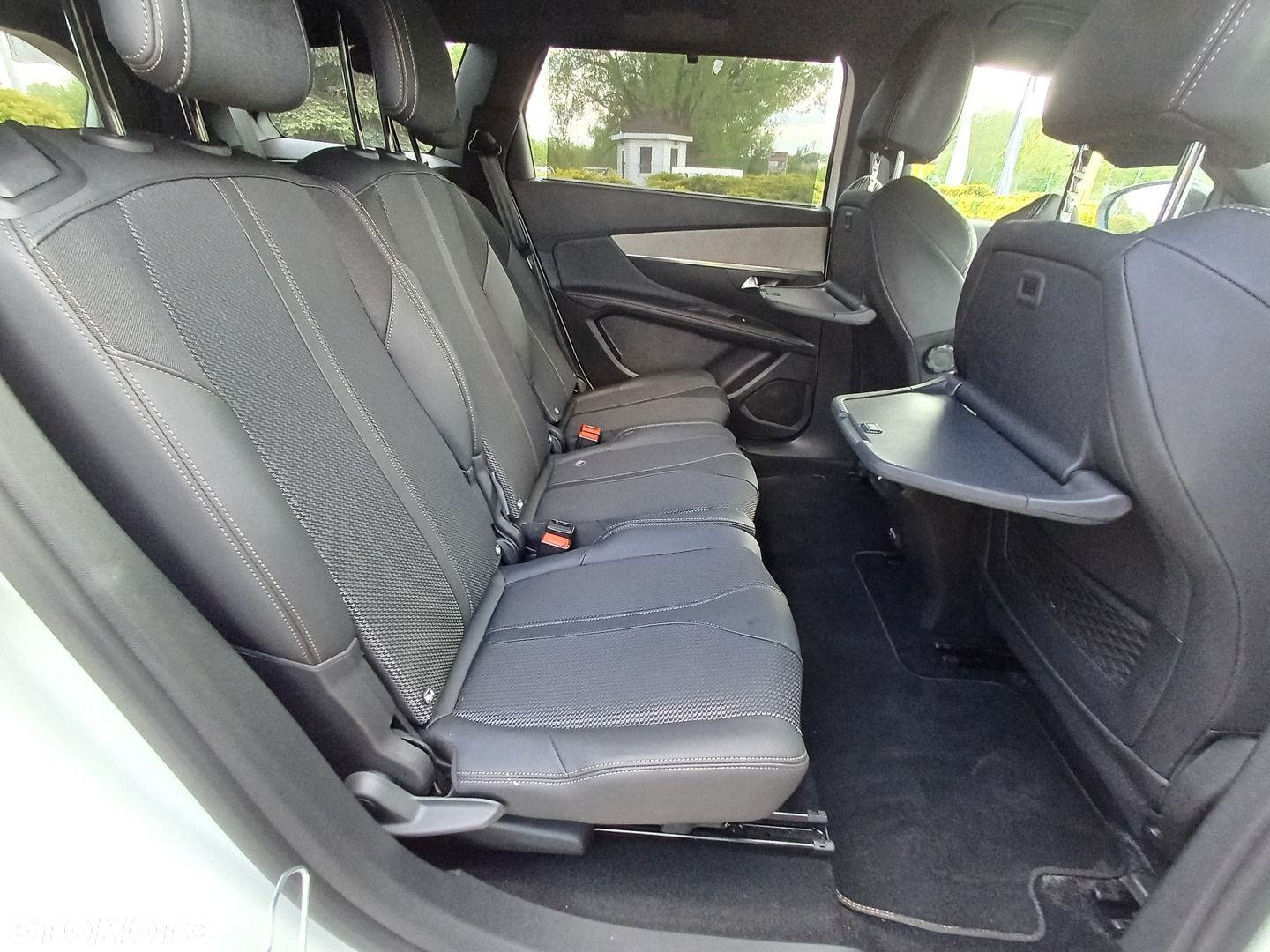 Peugeot 5008 1.5 BlueHDi GT S&S EAT8 - 20