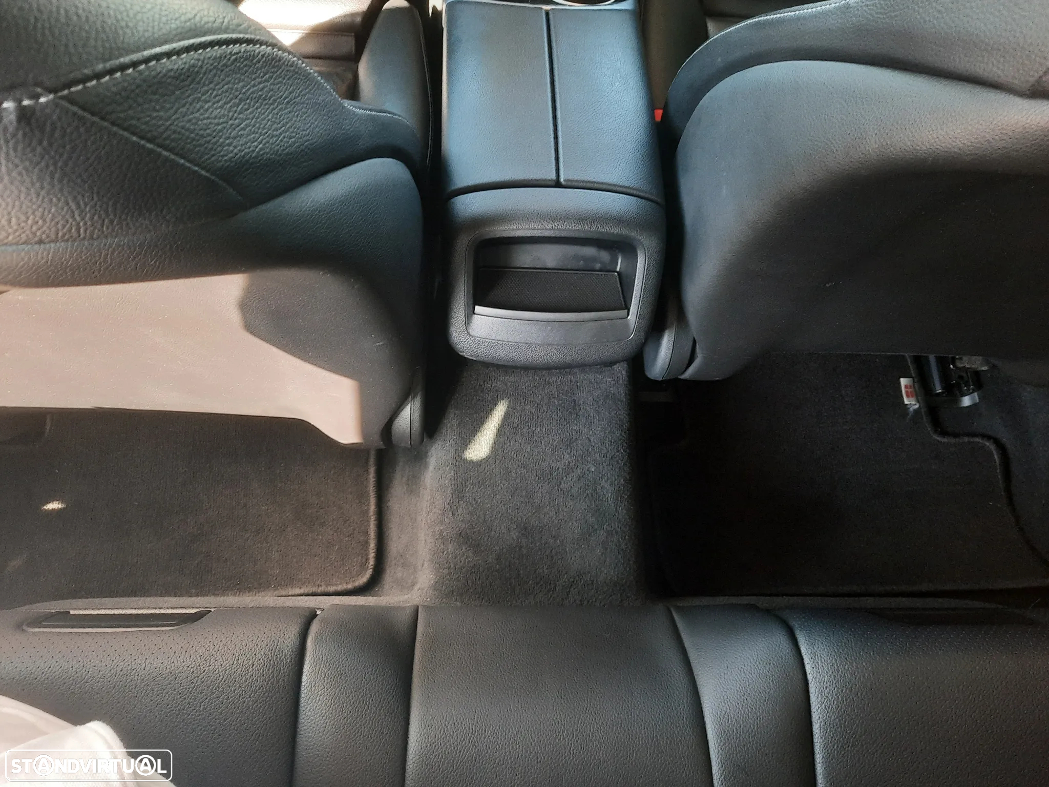 Mercedes-Benz C 200 BlueTEC Avantgarde - 40