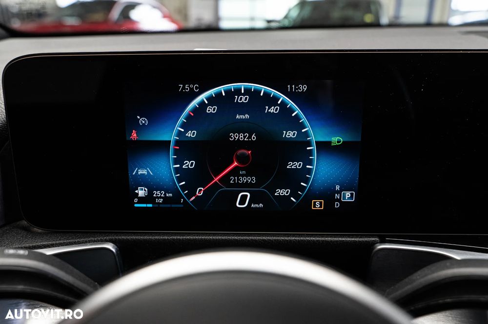 Mercedes-Benz GLB 220 d 8G-DCT Style - 26