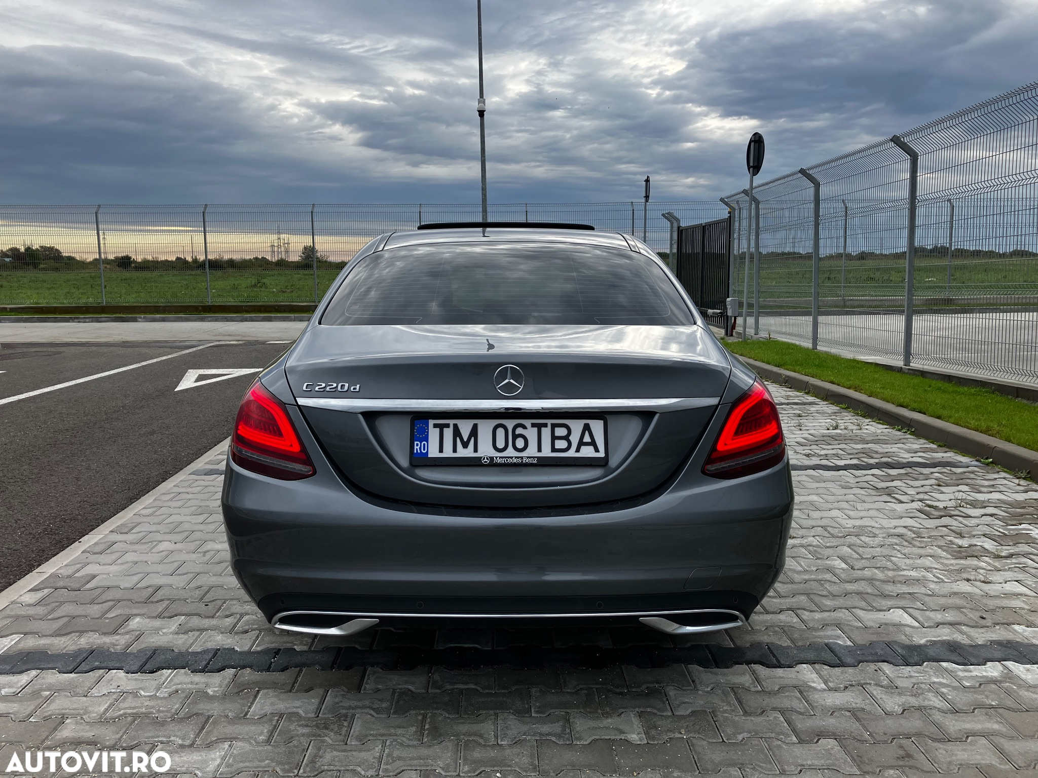 Mercedes-Benz C 220 d Aut - 2