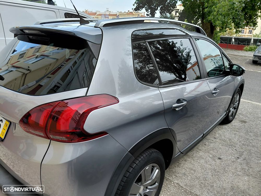 Peugeot 2008 1.2 PureTech Signature - 2