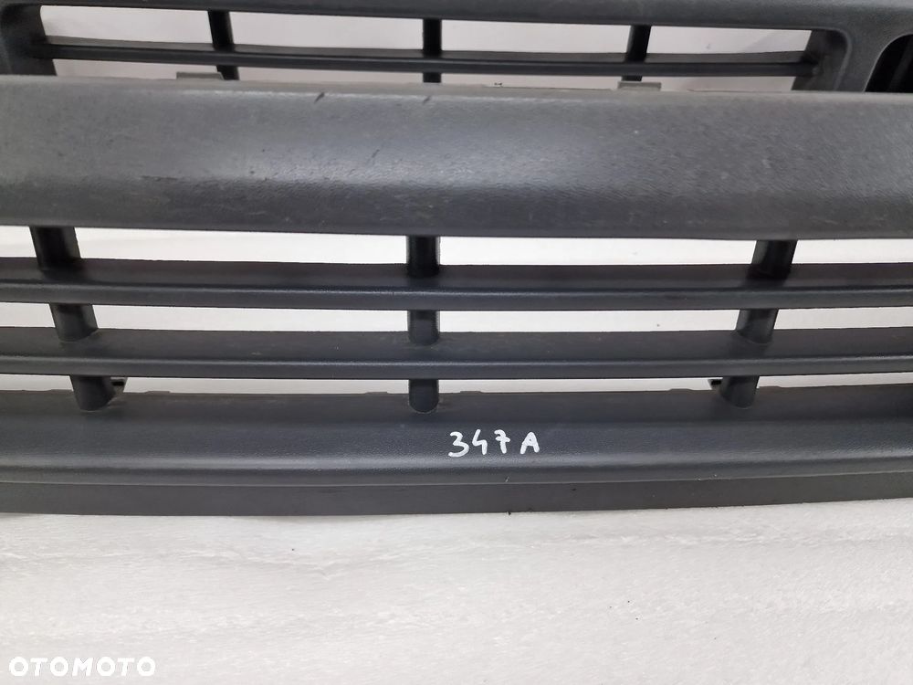 VW T5 7H0 03- KRATKA ŚRODKOWA ZDERZAKA PRZEDNIEGO PRZÓD , NR 7H0807719 , NR AUKCJI KR347 - 2