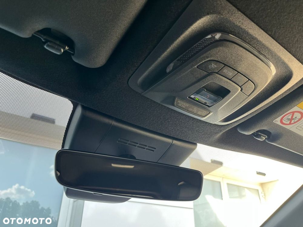 Toyota Corolla Cross 2.0 Hybrid Style AWD - 31