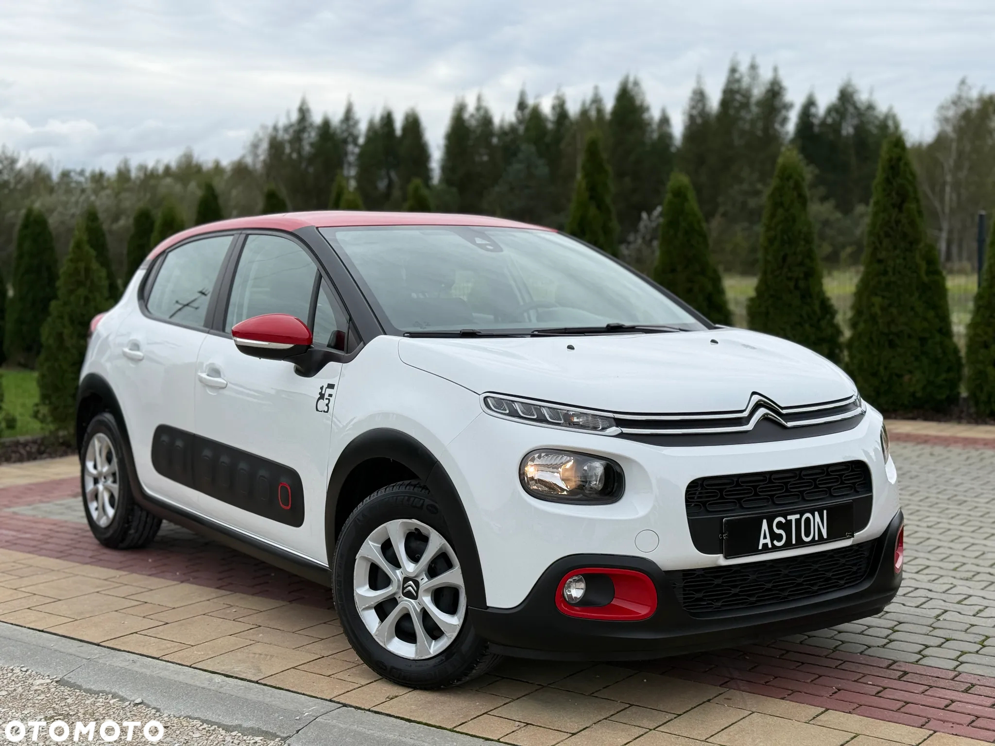 Citroën C3 Pure Tech 82 SHINE - 4