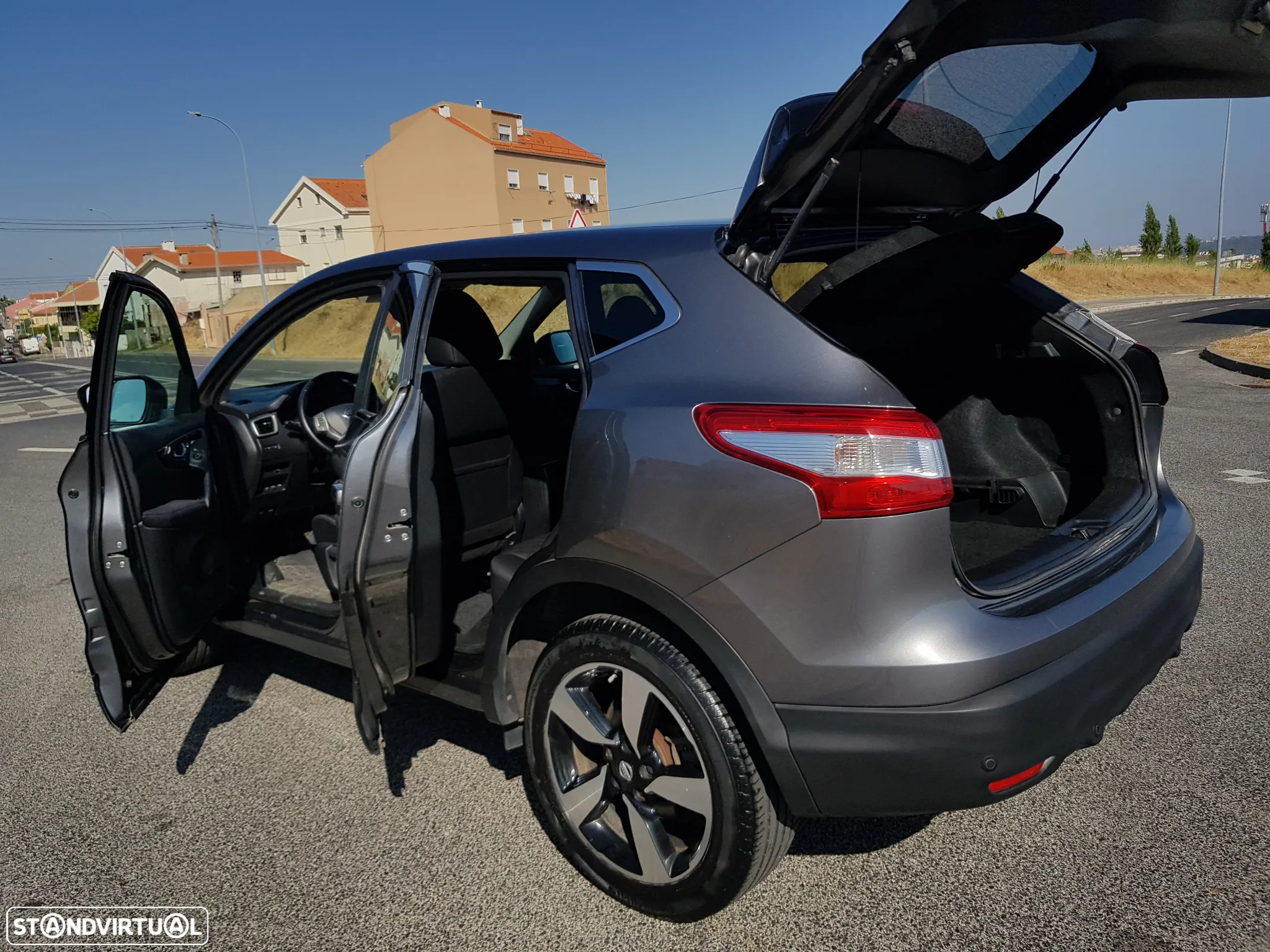 Nissan Qashqai 1.6 dCi 360 Xtronic - 54
