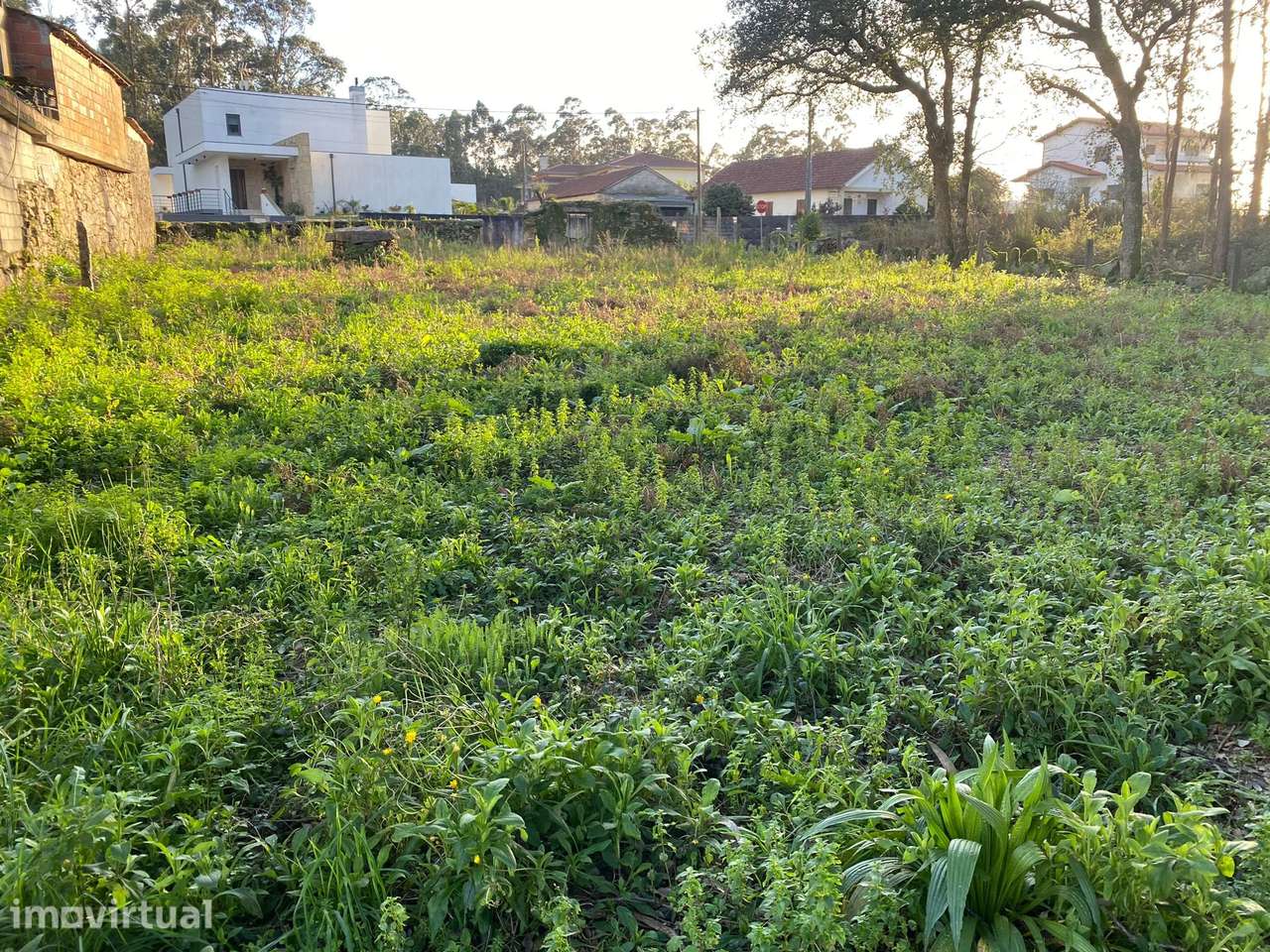 Terreno para construção com 410m² em Vila Cova - Grande imagem: 2/16