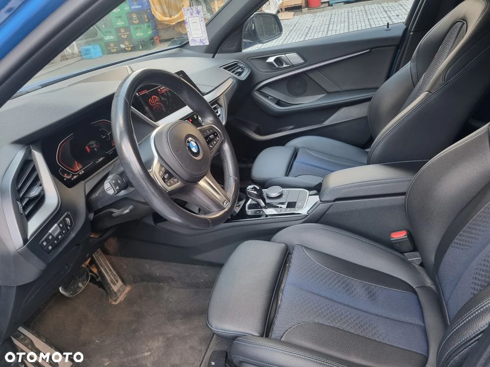 BMW Seria 1 118i M Sport - 12