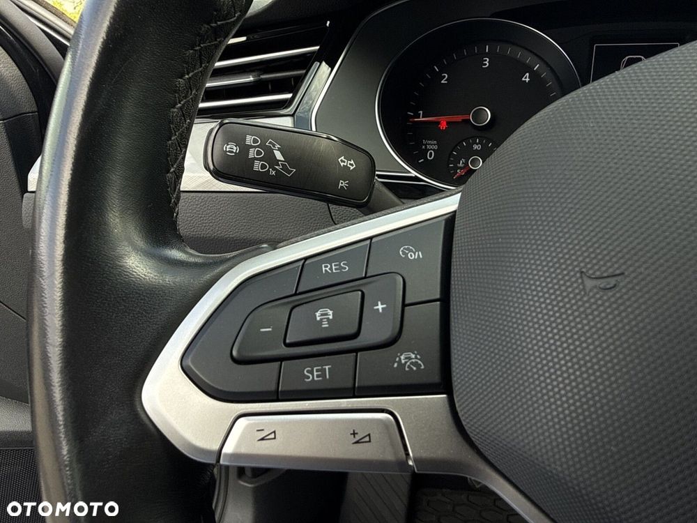 Volkswagen Passat Variant 2.0 TDI EVO Business - 16