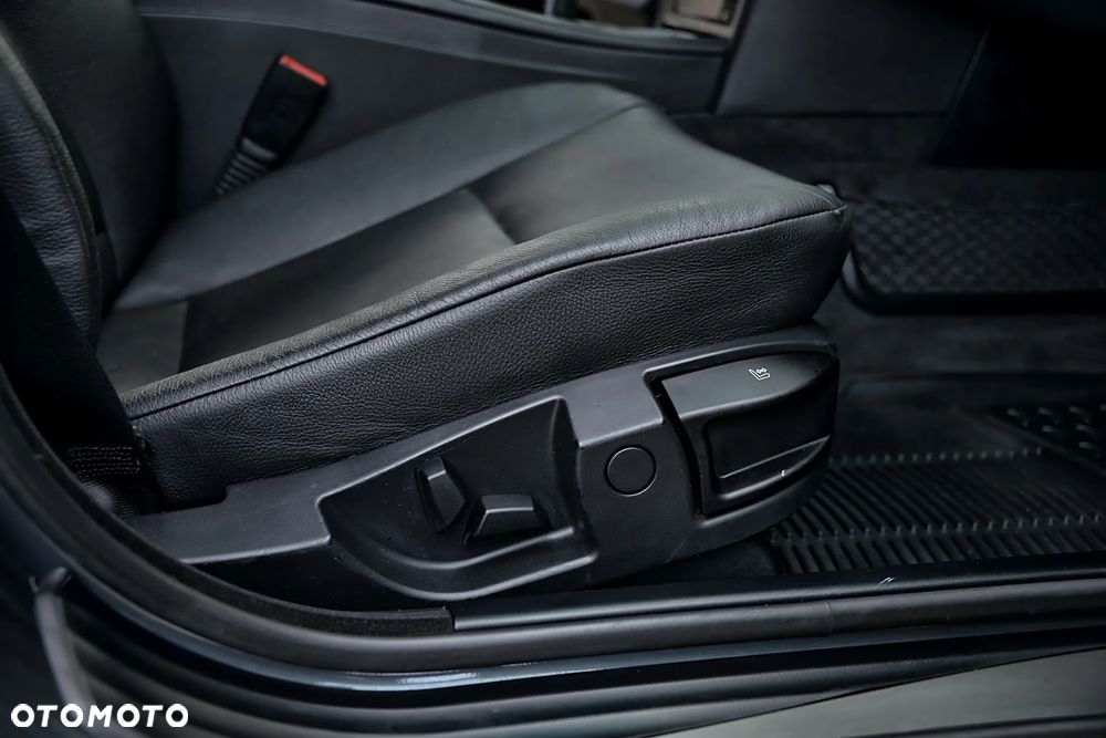BMW Seria 5 530d Edition Exclusive - 37