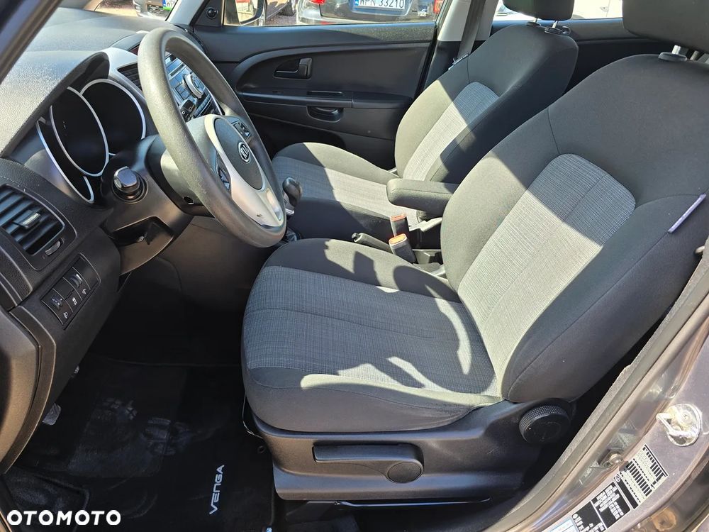 Kia Venga 1.4 CVVT ISG Dream Team Edition - 10
