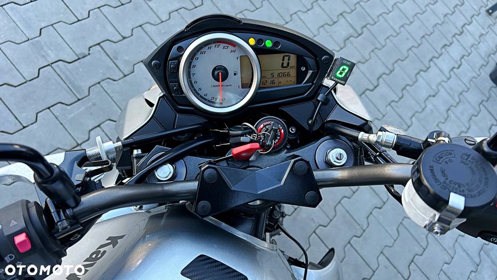 Kawasaki Z - 8