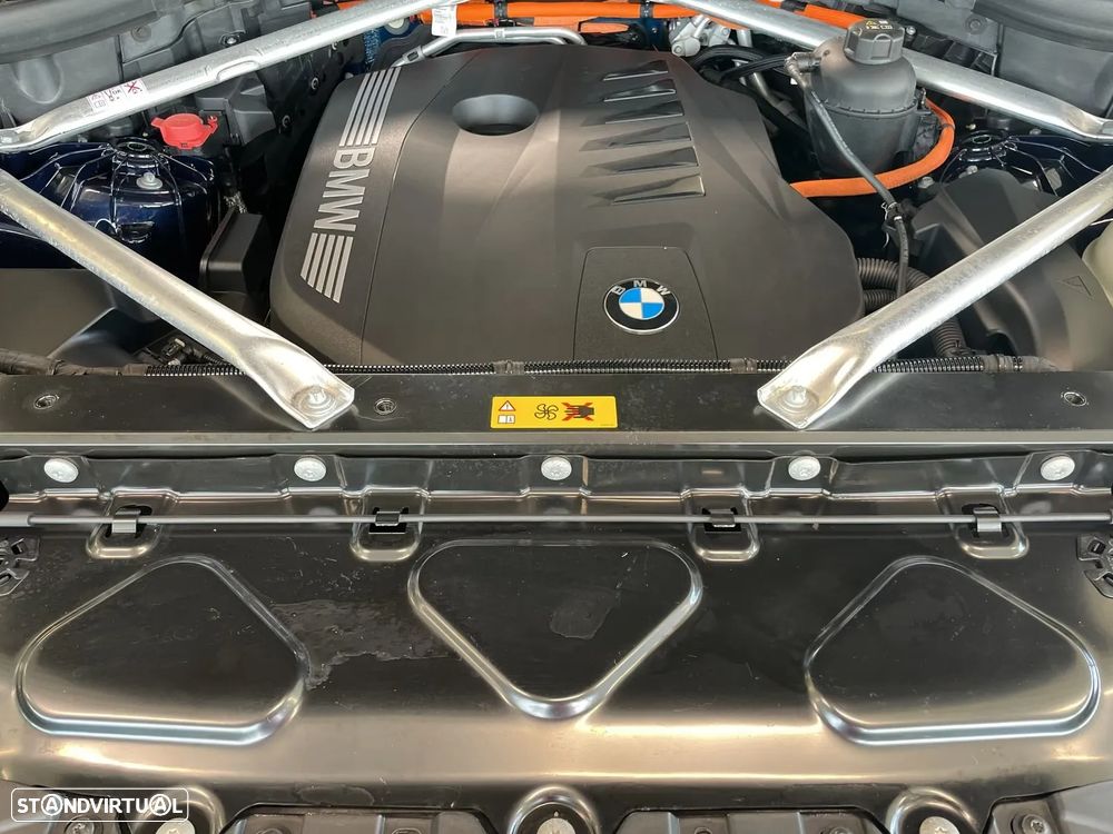 BMW X5 xDrive50e - 17