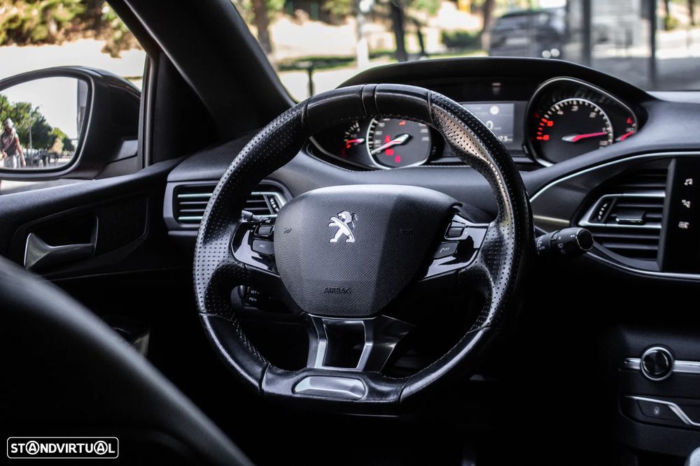 Peugeot 308 1.5 BlueHDi GT Line - 24