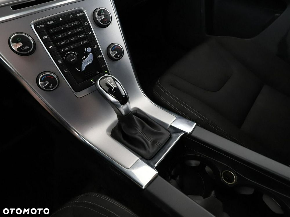 Volvo XC 60 D3 Drive-E Kinetic - 29