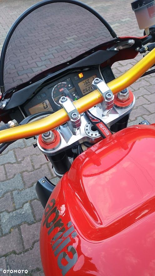 Aprilia Tuono - 13