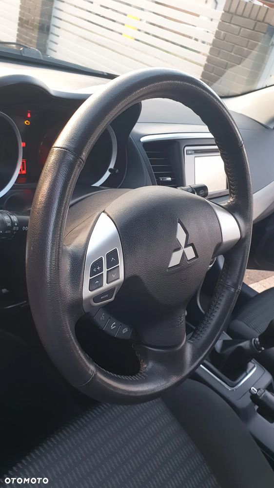 Mitsubishi Lancer - 27