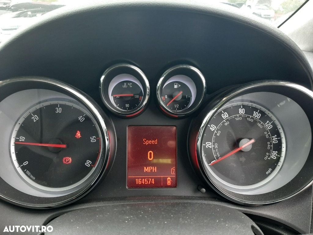 CD player Opel Astra J 2011 Hatchback 2.0 CDTI - 1