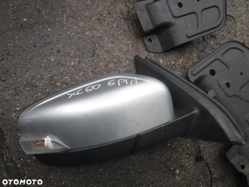 Volvo XC60 I  lusterko lewe 8 pin 14 pin   prawe 6 pin 12 pin  477-46 492-46 - 6