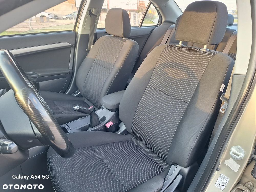 Mitsubishi Lancer 1.8 Invite - 19