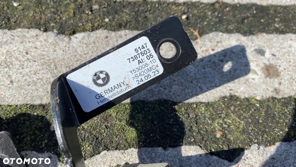BMW G31 MOCOWANIE SIATKI ODDZIELAJĄCEJ TYŁ PRAWY 7387504 TYŁ LEWY 7387503 KOMPLET - 2