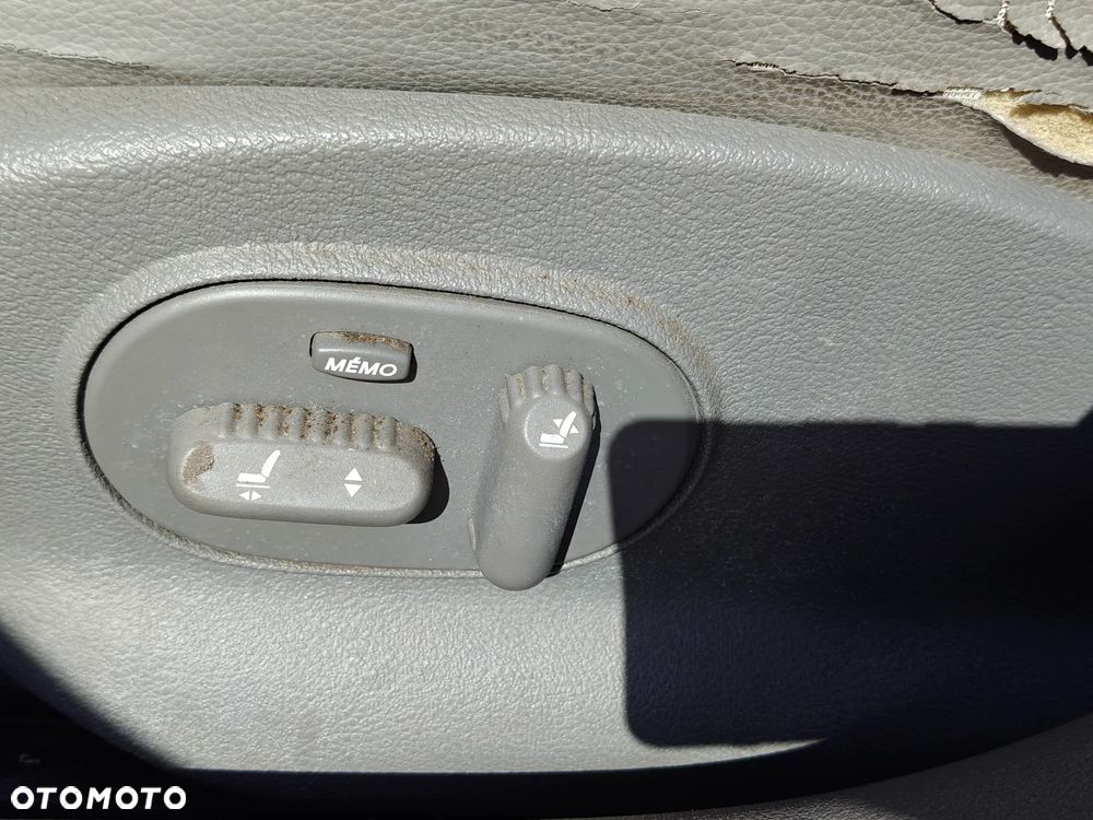 Renault Laguna 1.8 Automatik Initiale - 18
