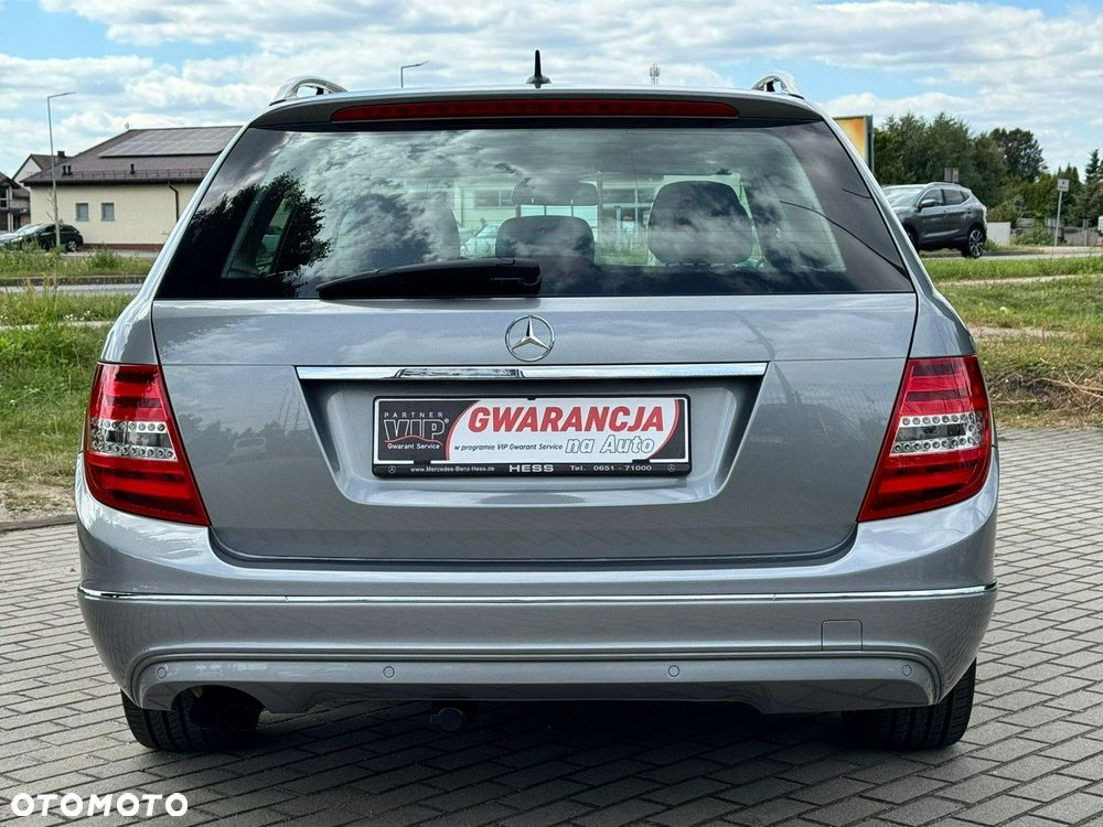 Mercedes-Benz Klasa C 180 CGI BlueEff Avantgarde - 12