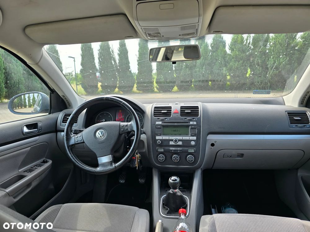 Volkswagen Golf 1.9 TDI Q-Line - 10