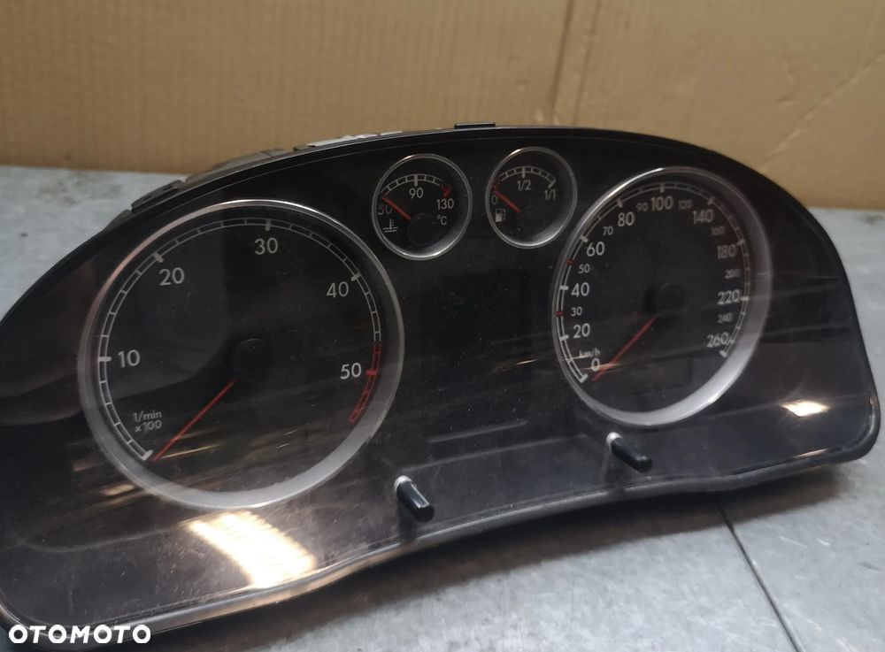 VOLKSWAGEN PASSAT B5 00-05 LICZNIK ZEGARY LIFT FL 1.9TDI 3B0920849A